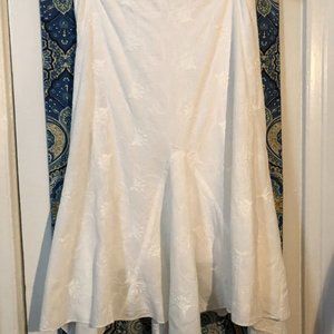 Nina Piu medium white skirt